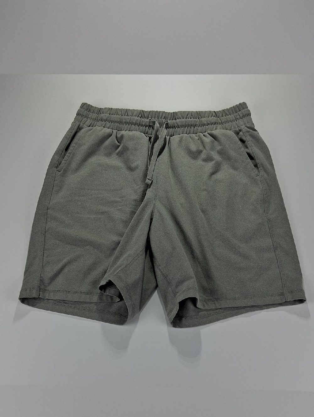 Boys 90 Degree By Reflex Athletic Shorts Size Large (12) With Pockets Grey